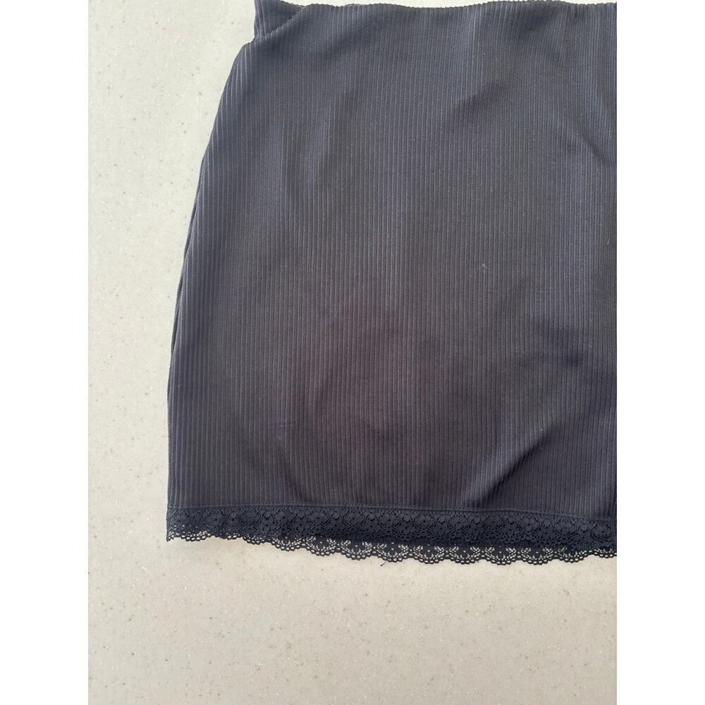H&M Black Ribbed Mini Skirt Lace Trim Side Slit Stretch Y2K Size S - Picture 7 of 10